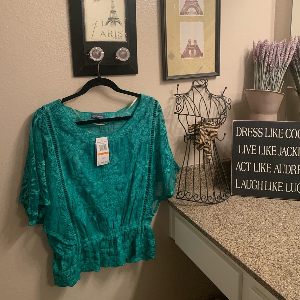 Democracy green shirt size small lace